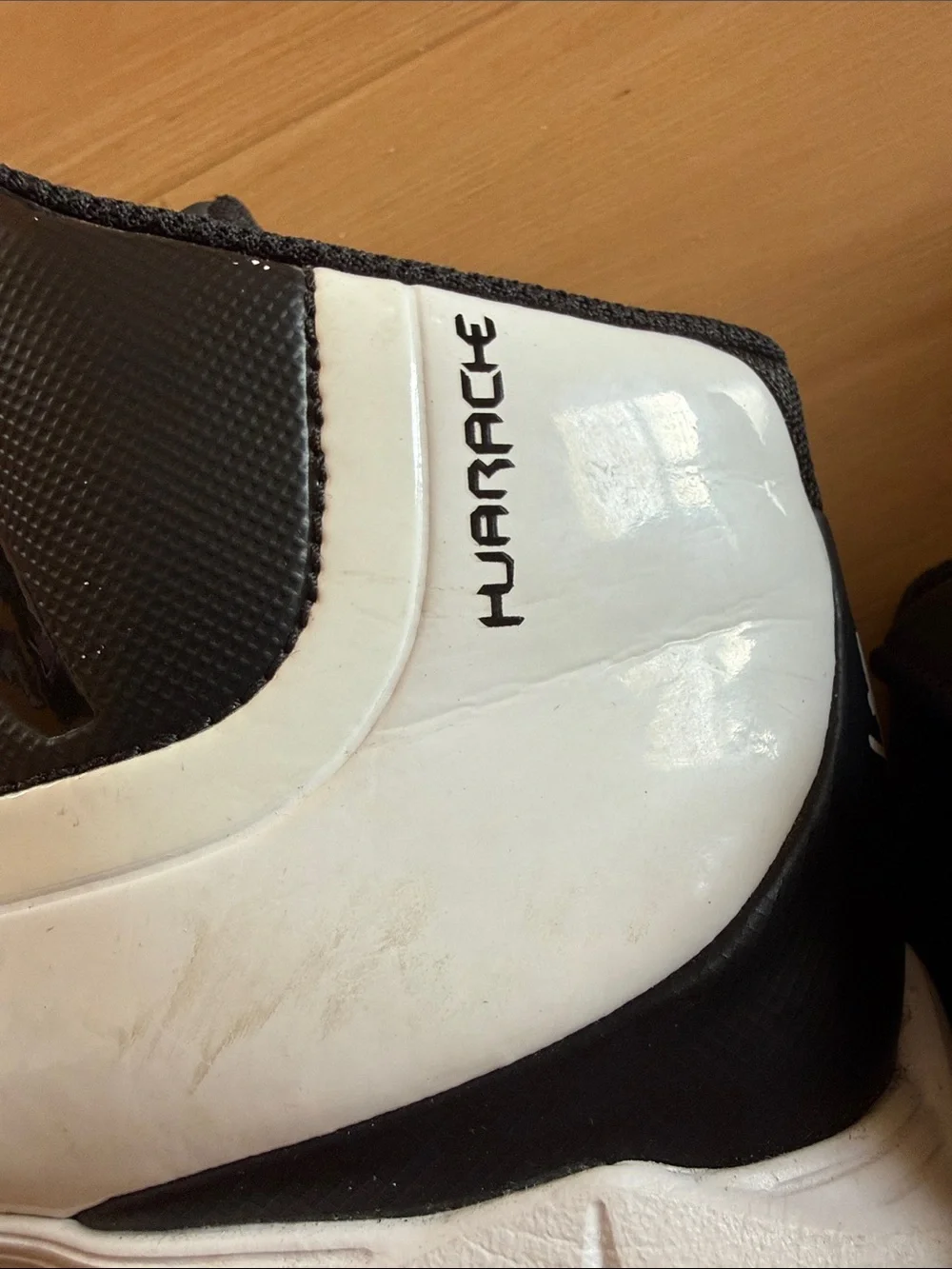 NIKE BASEBALL HUARACHE 2KFILTH KEYSTONE BOYS BASEBALL CLEATS BLACK WHITE SZ 4Y